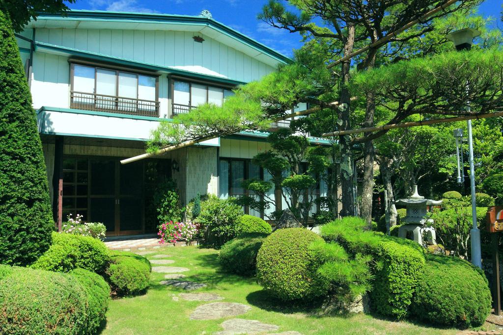 Yabukiso Hotel Yamanakako Exterior photo